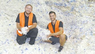 Wertstoff: Das Recyling-Unternehmen Carboliq aus Remscheid verhilft Plastikabfällen zu einem zweiten Leben.
