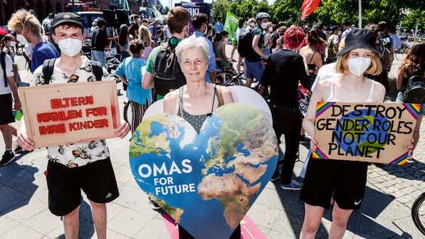 Demo für mehr Klimaschutz in Berlin: Auch ältere Menschen fordern Maßnahmen gegen die Erderwärmung.